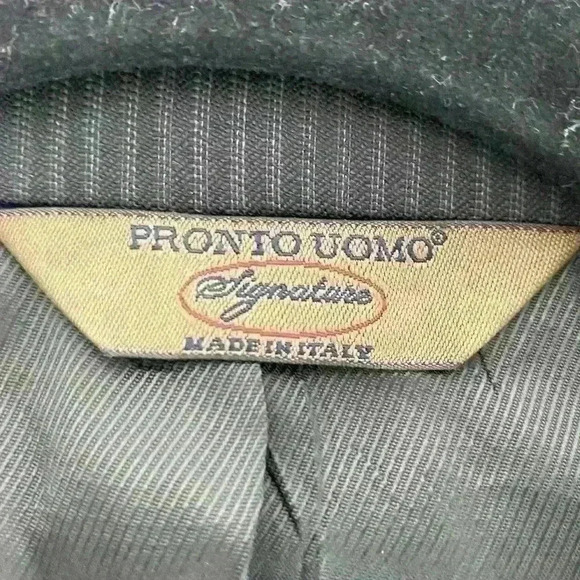 Pronto Uomo Signature Made in Italy 
ZIGNONE 
Men’s 100% Wool Pinstripe Suit - Picture 3 of 10